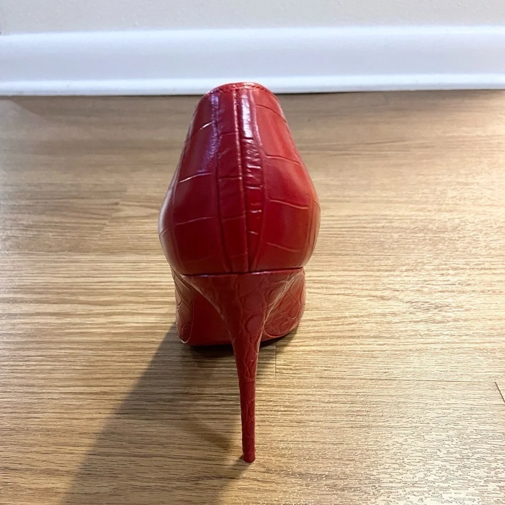 Christian Louboutin pigalle follies pumps